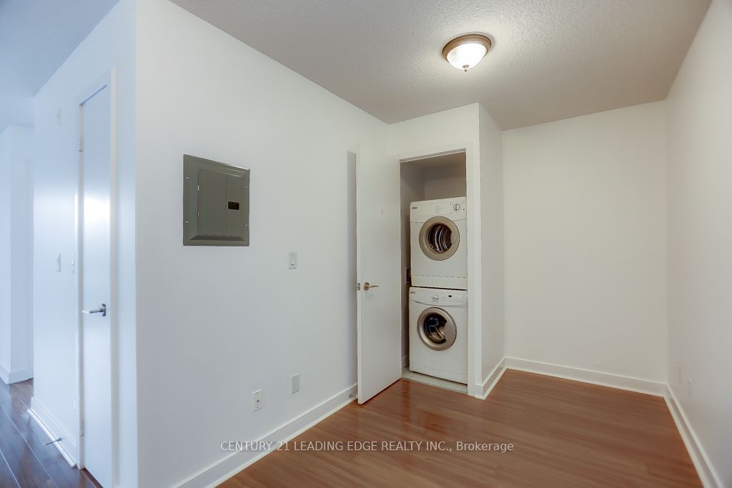 Additional image 6 of 321-120 Dallimore Circle, Toronto, ON, M3C 4J1