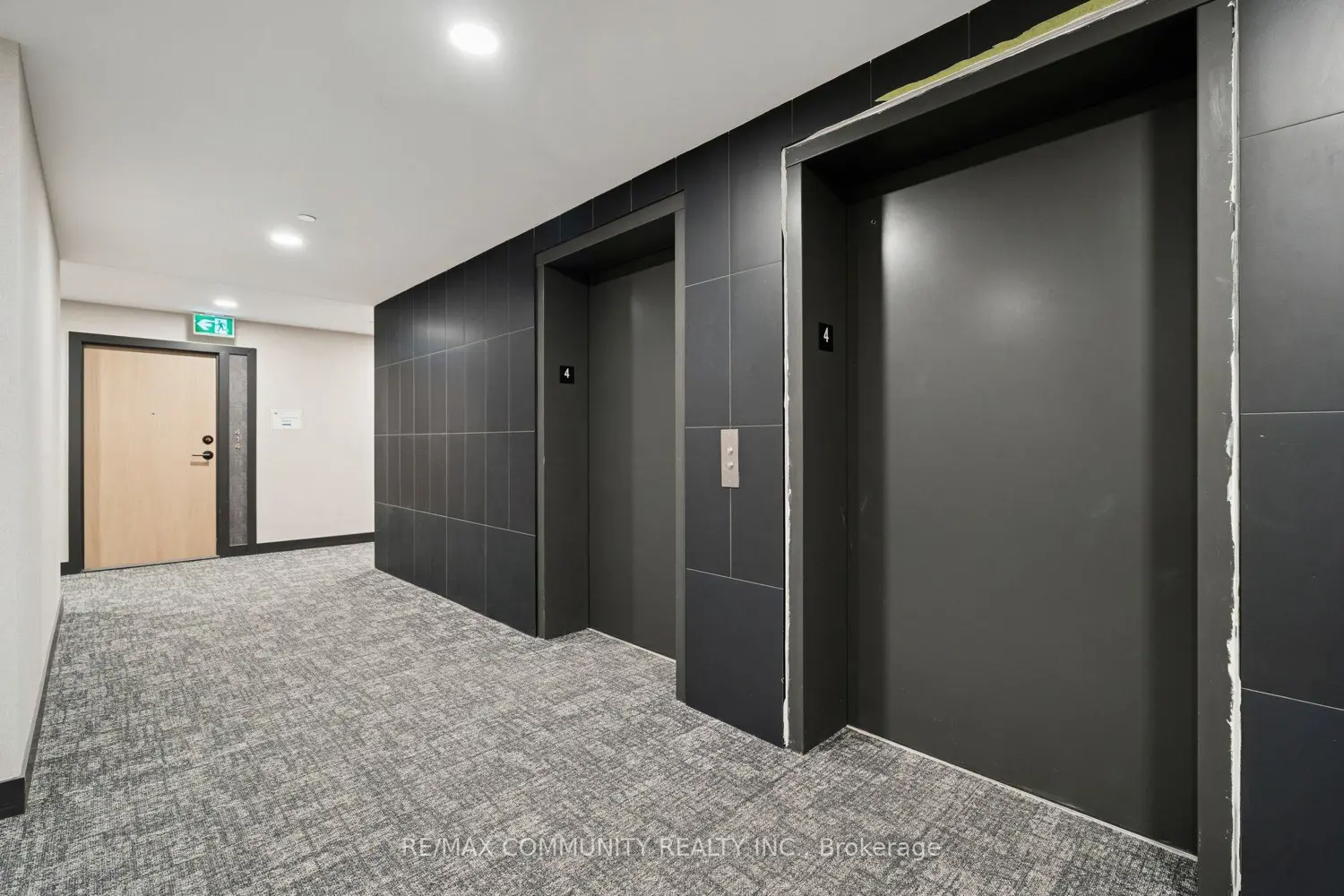 Additional image 3 of 31 Huron Street 415