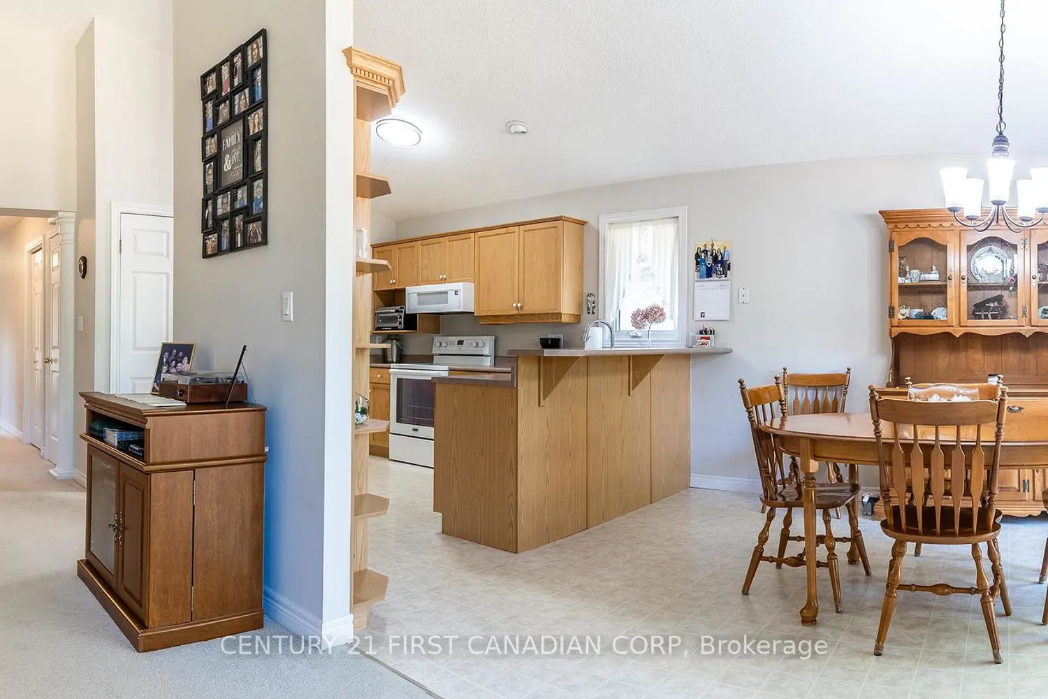 20 Windemere Place 18 photo 4