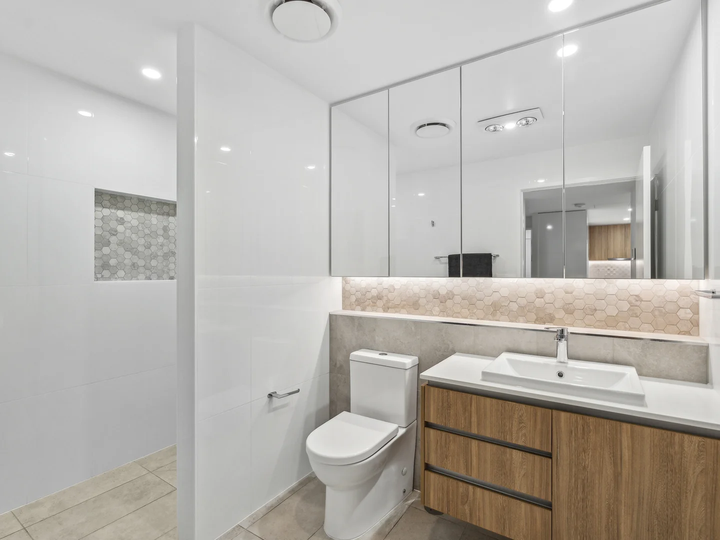 Additional image 9 of 2019/7 Braddock Street, Robertson QLD 4109