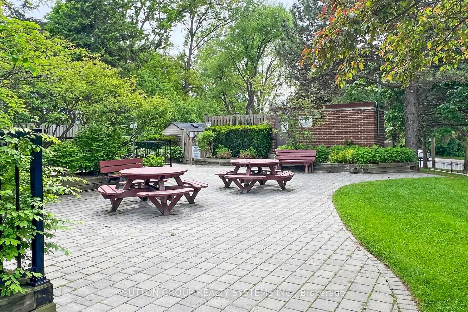 Additional image 17 of 85 Emmett Avenue 1811