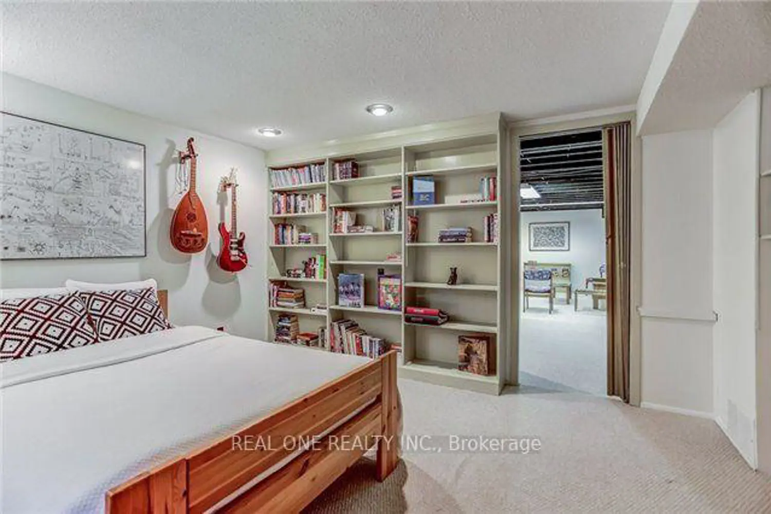 Additional image 18 of 1268 Lorne Park Road