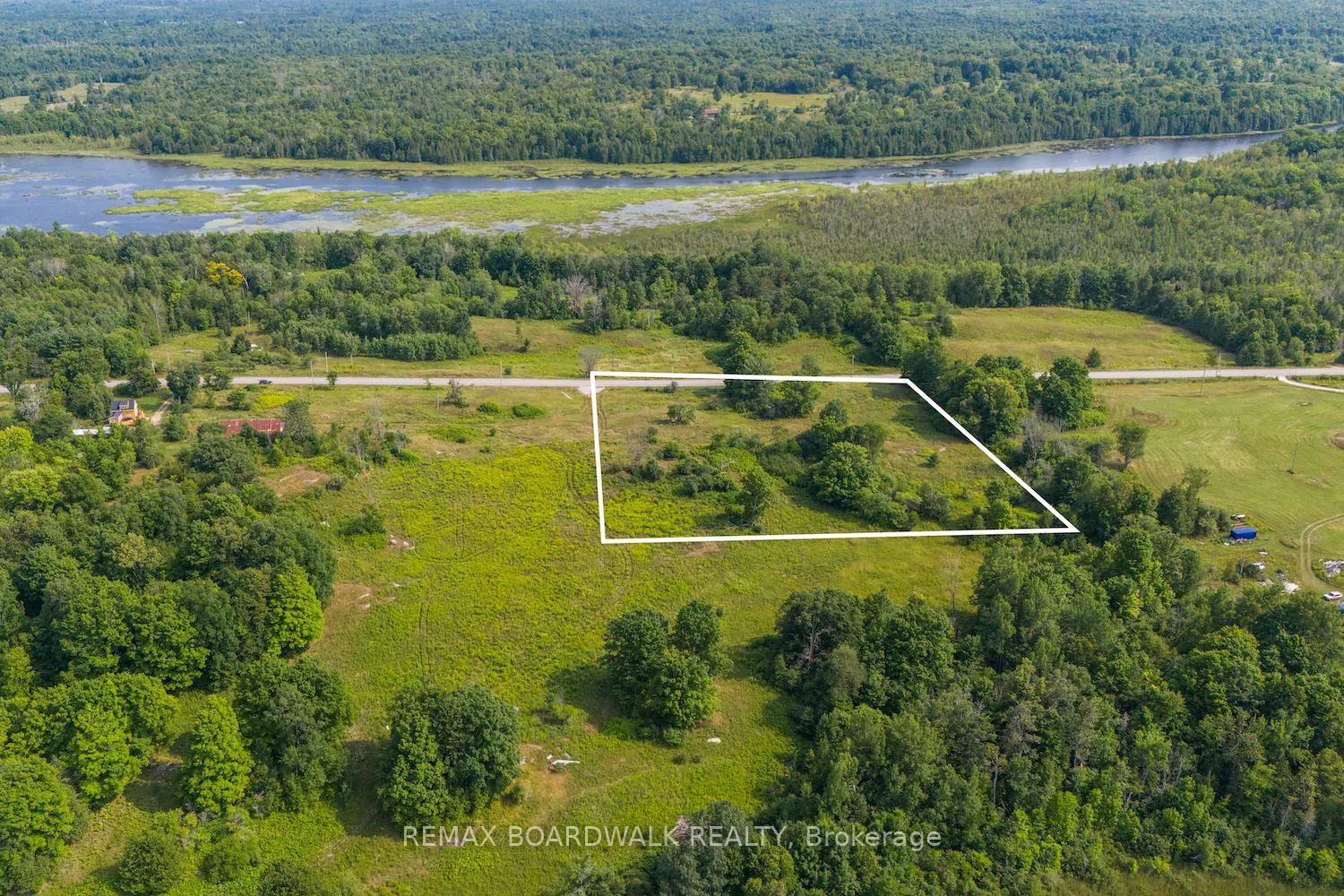 Additional image 9 of 816 Bennett Lake Road