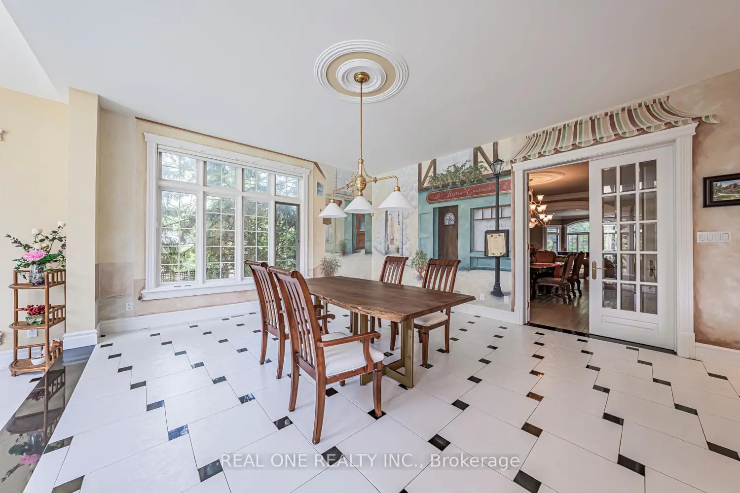 Additional image 8 of 14 Alm Court