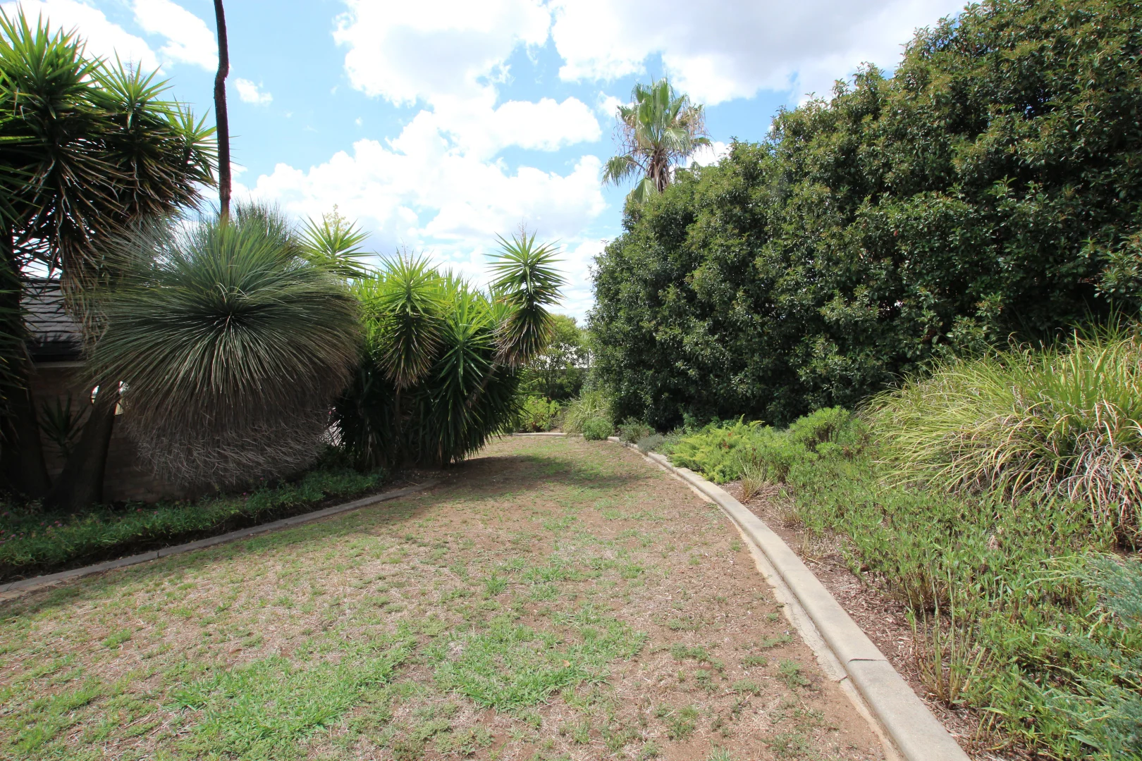 Additional image 28 of 70 - 72 Prince St, Inverell NSW 2360