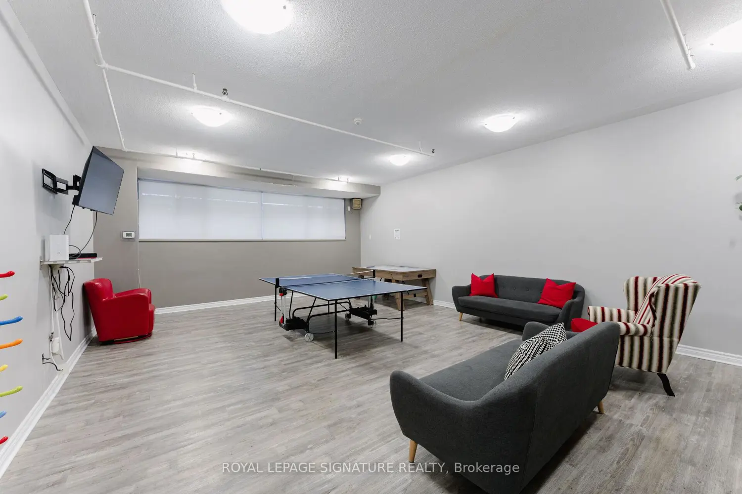 Additional image 9 of 85 Emmett Avenue 2011