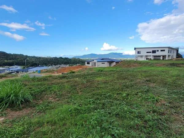 Additional image 14 of 21 Drummer St, Kanimbla QLD 4870