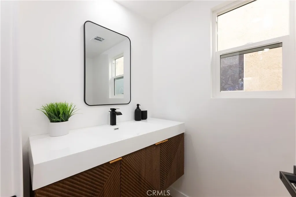 Additional image 64 of 339 Winslow Avenue, Long Beach, CA 90814