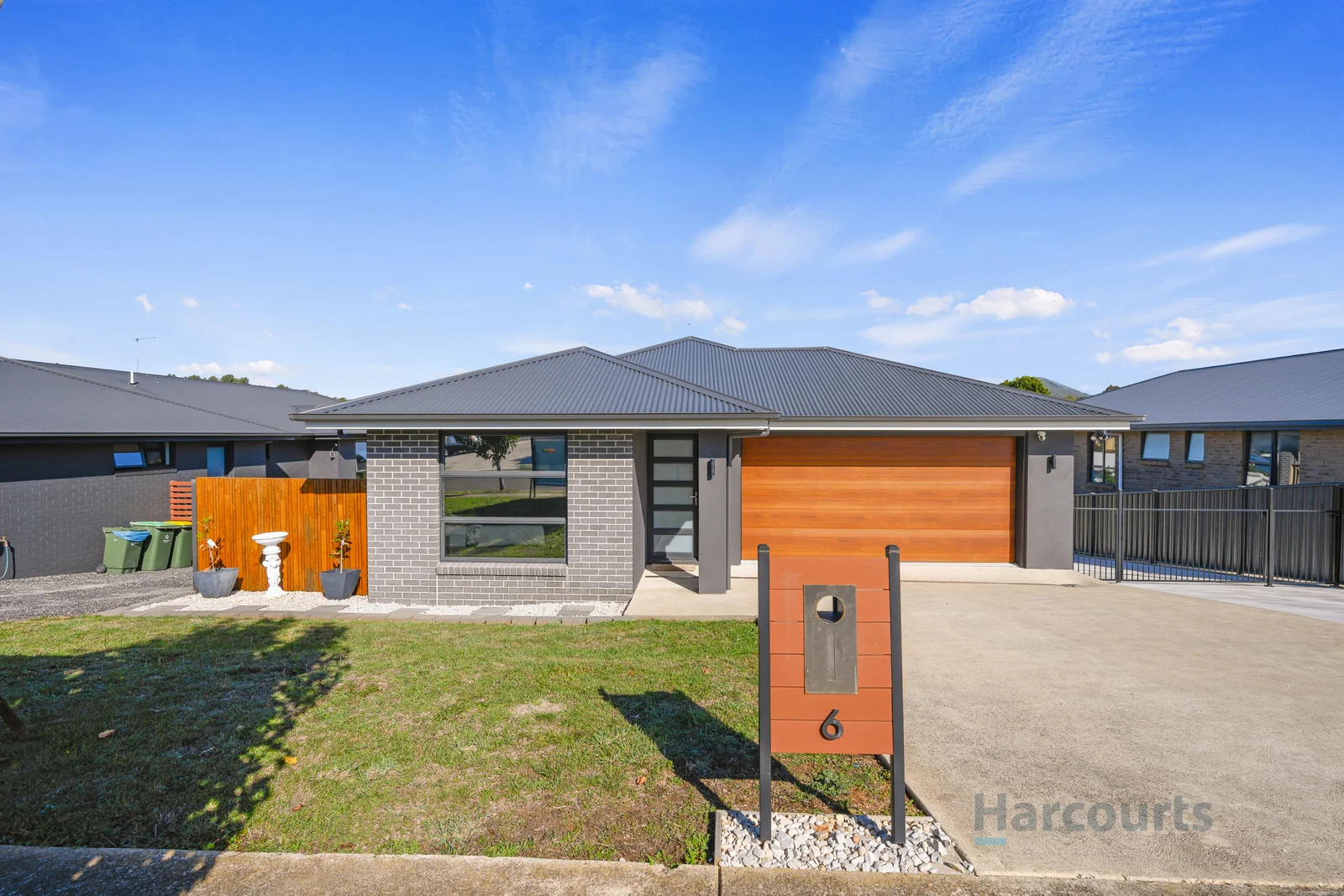 6 Bowman Drive, Penguin TAS 7316