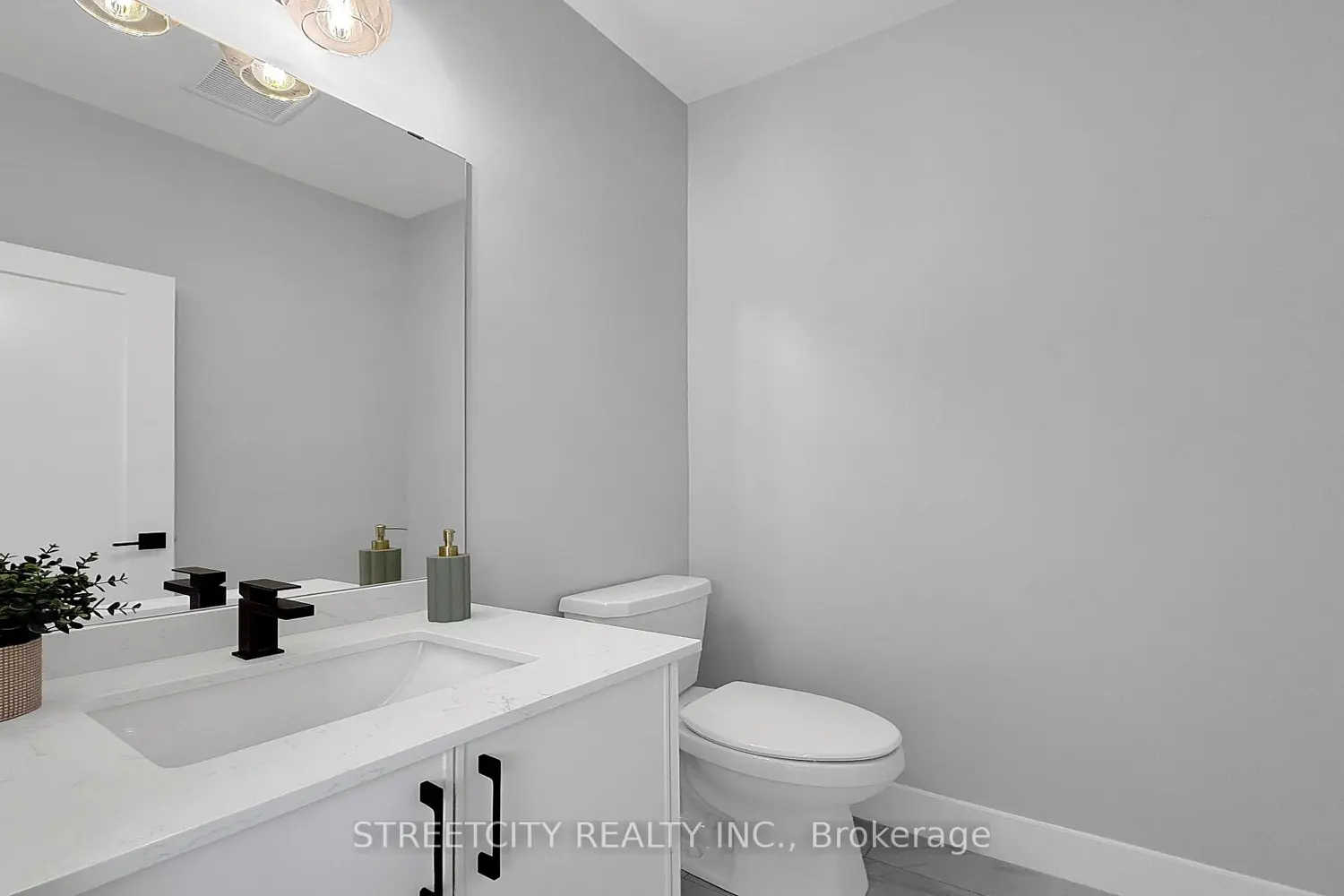 2500 Main Street 5 photo 3
