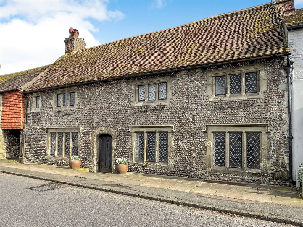 6 bed detached house for saleHigh Street, Pevensey, East Sussex BN24