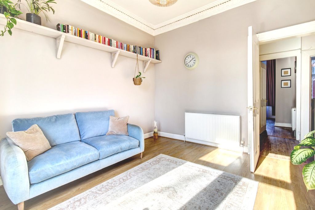 Additional image 4 of 2 bed flat for saleKnoxland Square, Dumbarton G82