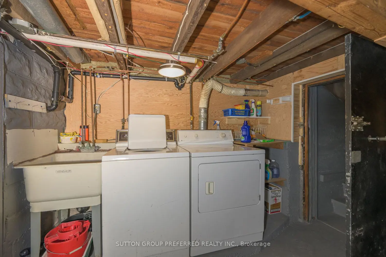 Additional image 20 of 447 Woodman Avenue