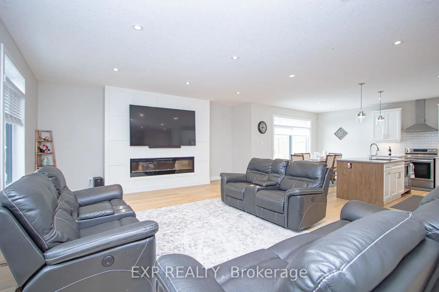 Additional image 9 of 3291 Regiment Road