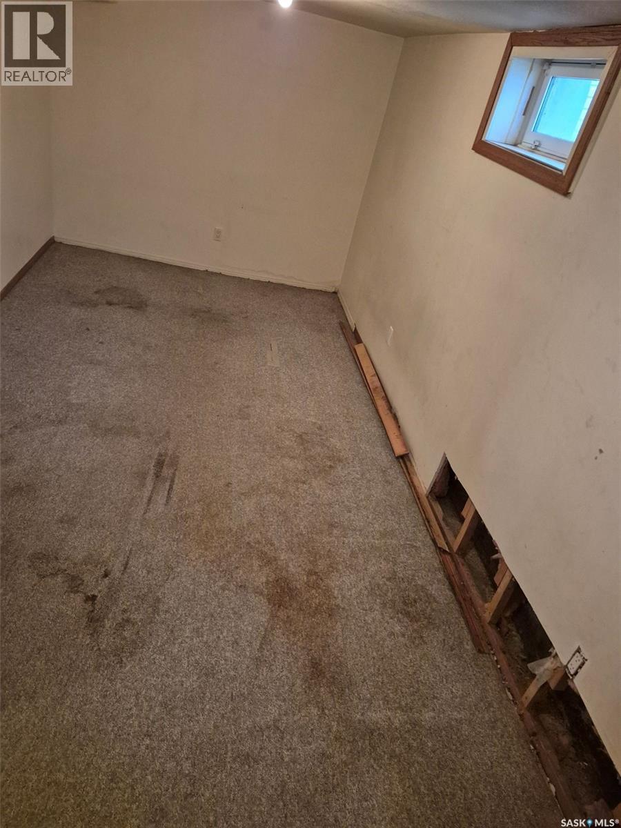 Additional image 3 of 818 K Avenue N, Saskatoon, SK, S7L2N1