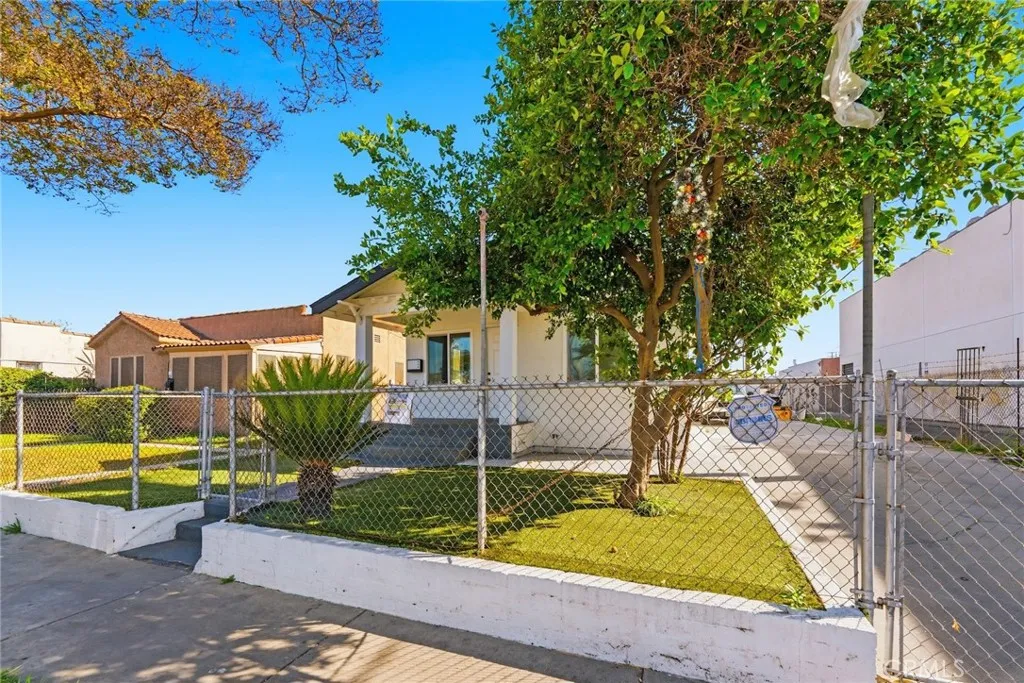 Additional image 35 of 1118 E 77th Pl, Los Angeles, CA 90001