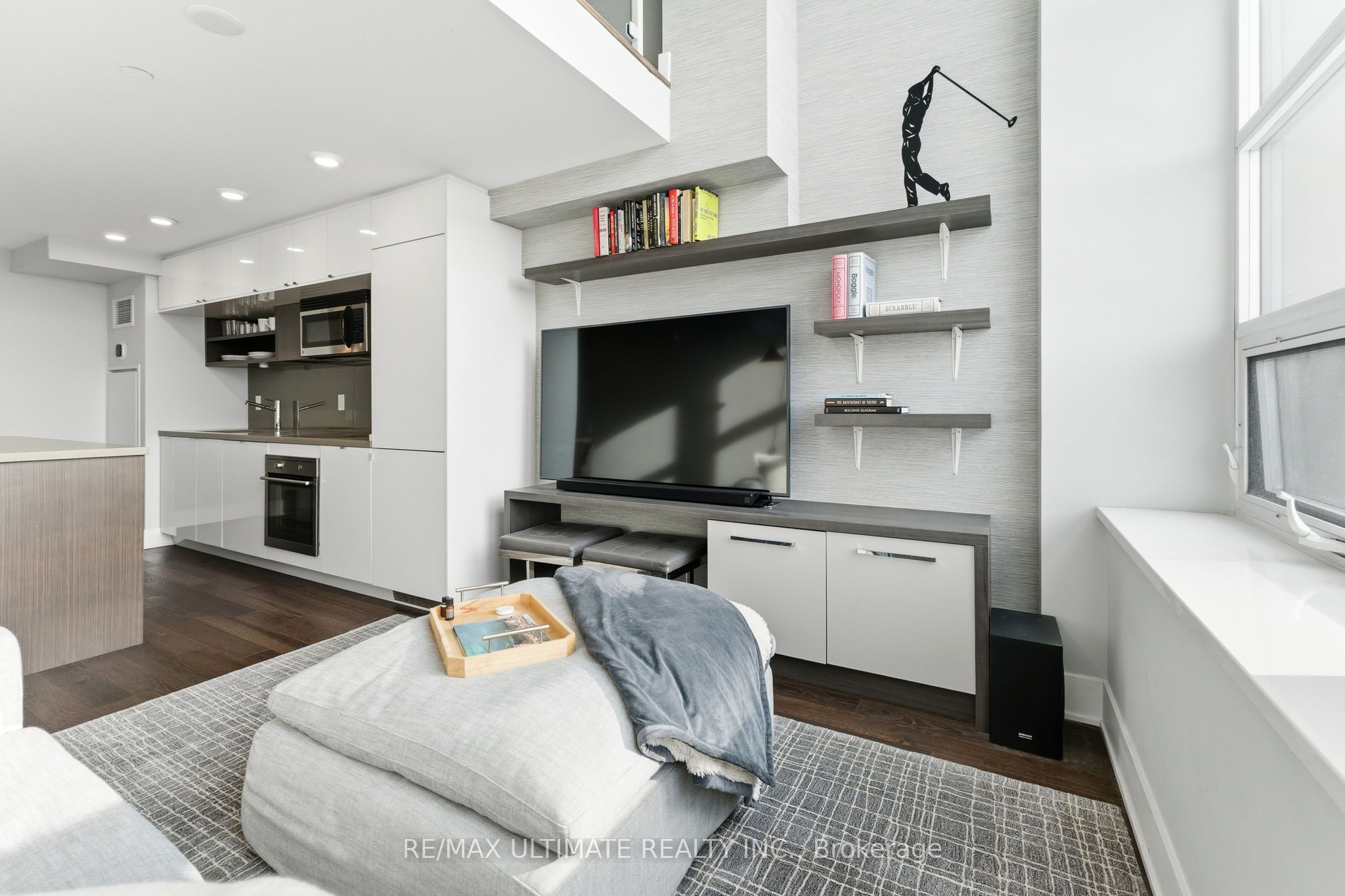 Additional image 6 of 811-111 St Clair Avenue W, Toronto, ON, M4V 1N5