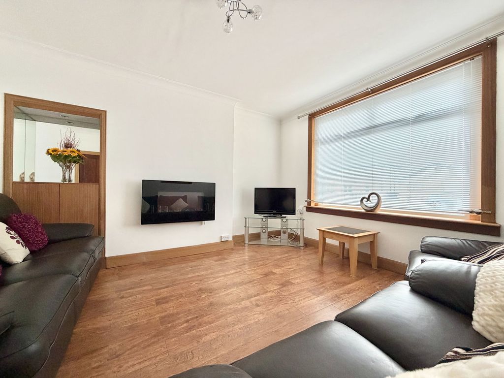 Additional image 6 of 3 bed flat for saleNewhouse Road, Grangemouth FK3