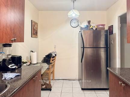 Additional image 6 of 605-40 Panorama Court, Toronto, ON, M9V 4M1