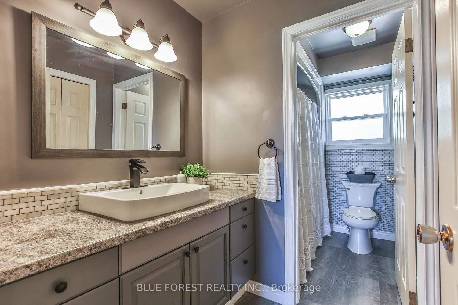 Additional image 9 of 50000 Dingle Street