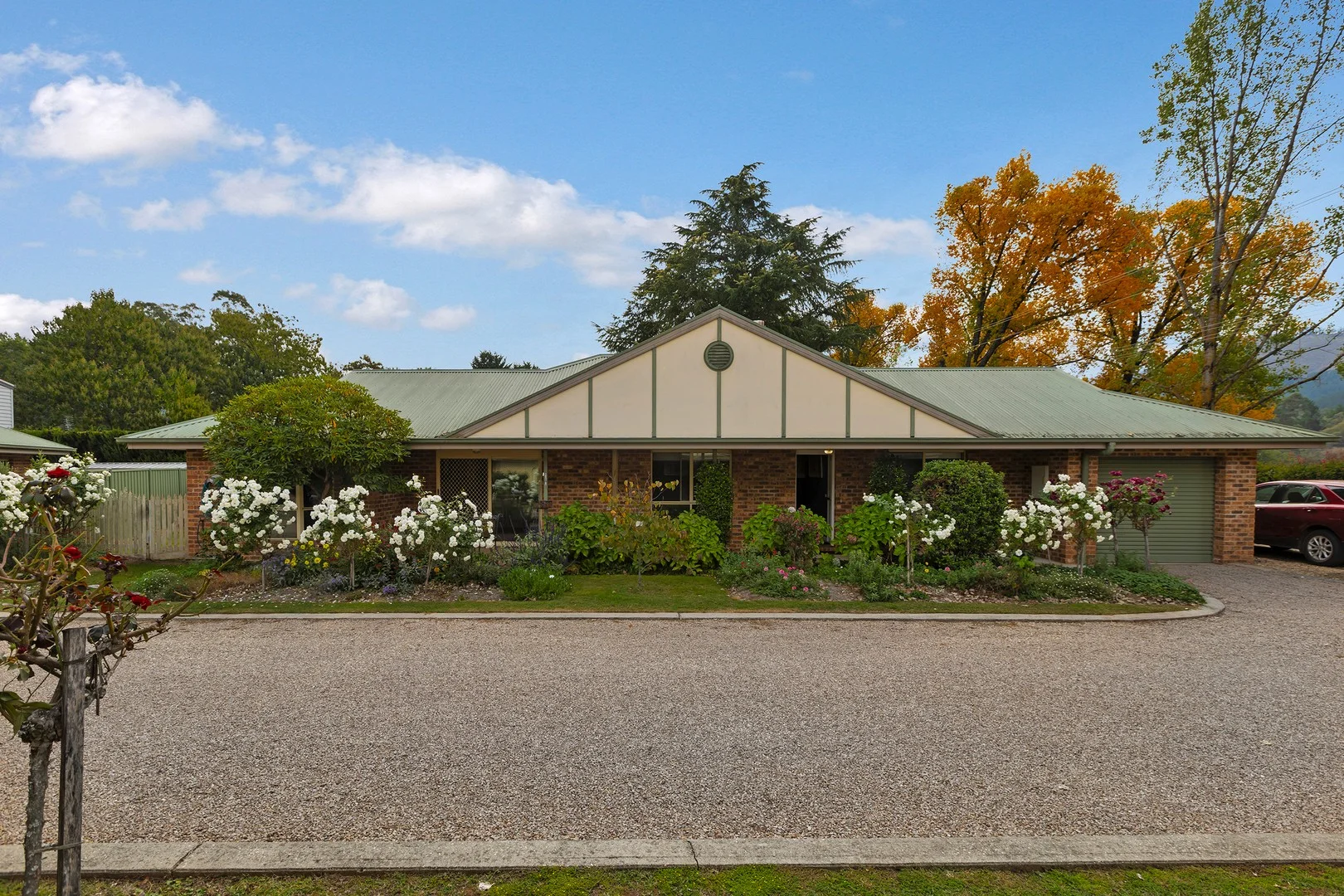 1/8 Gavan Street, Bright VIC 3741