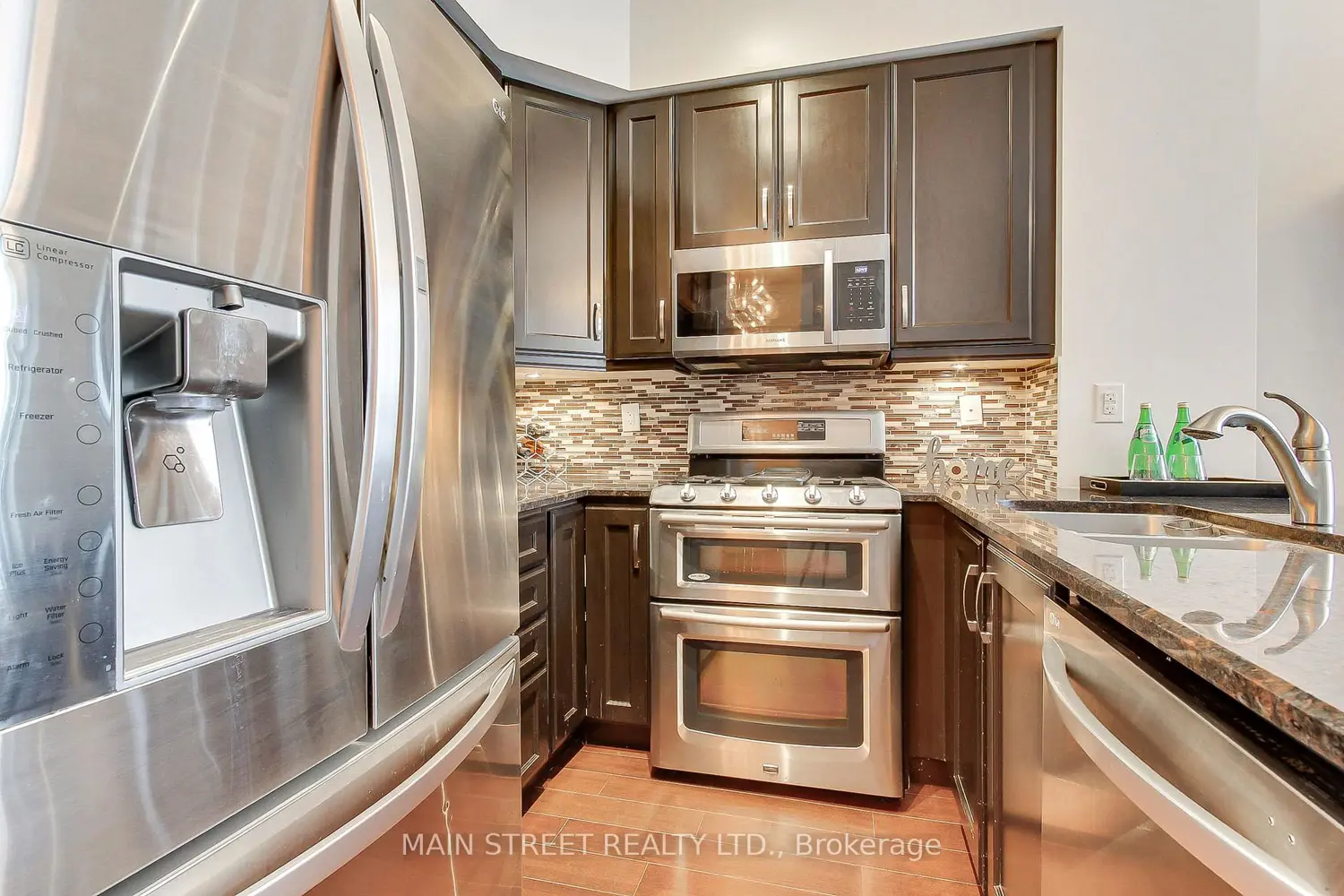 Additional image 5 of 111 Civic Square Gate 619