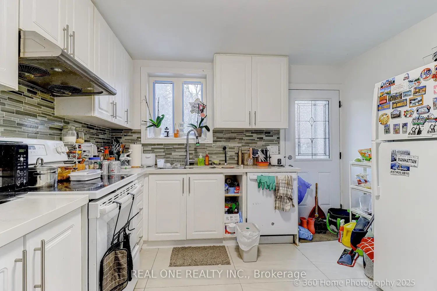 Additional image 7 of 212 Cummer Avenue