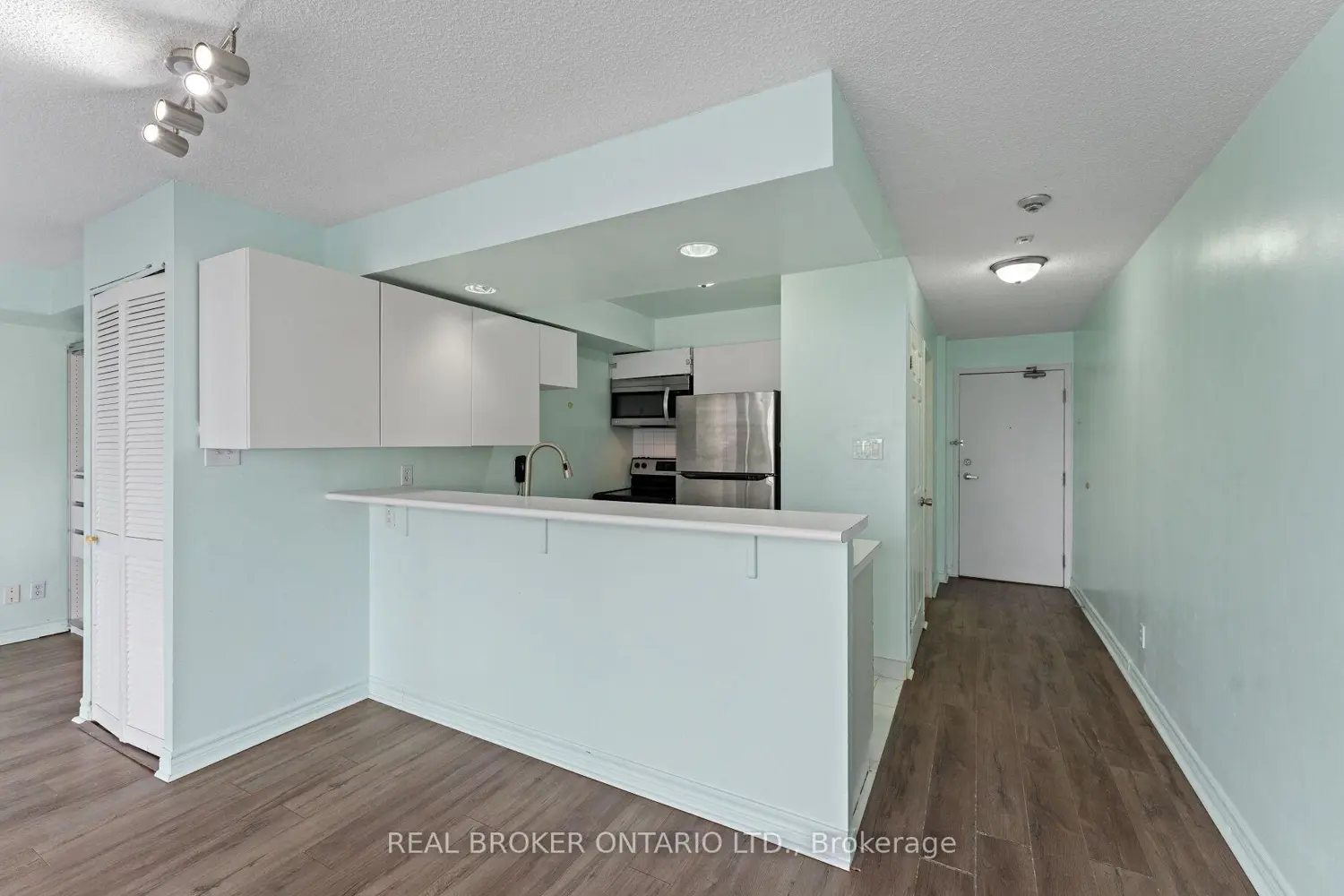 Additional image 10 of 801 King Street 907