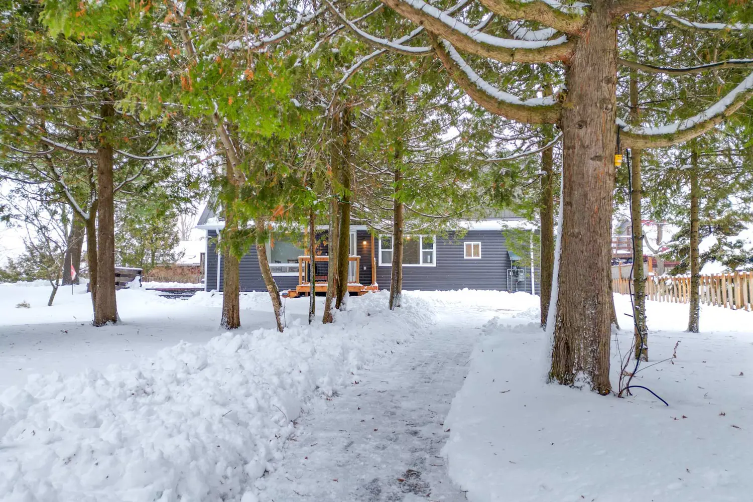 Additional image 19 of 12 Mowat Crescent