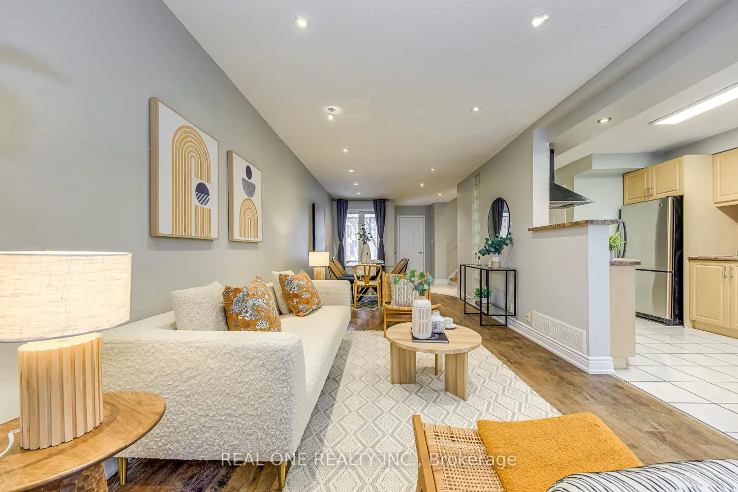 Additional image 11 of 2006 Glenada Crescent 2