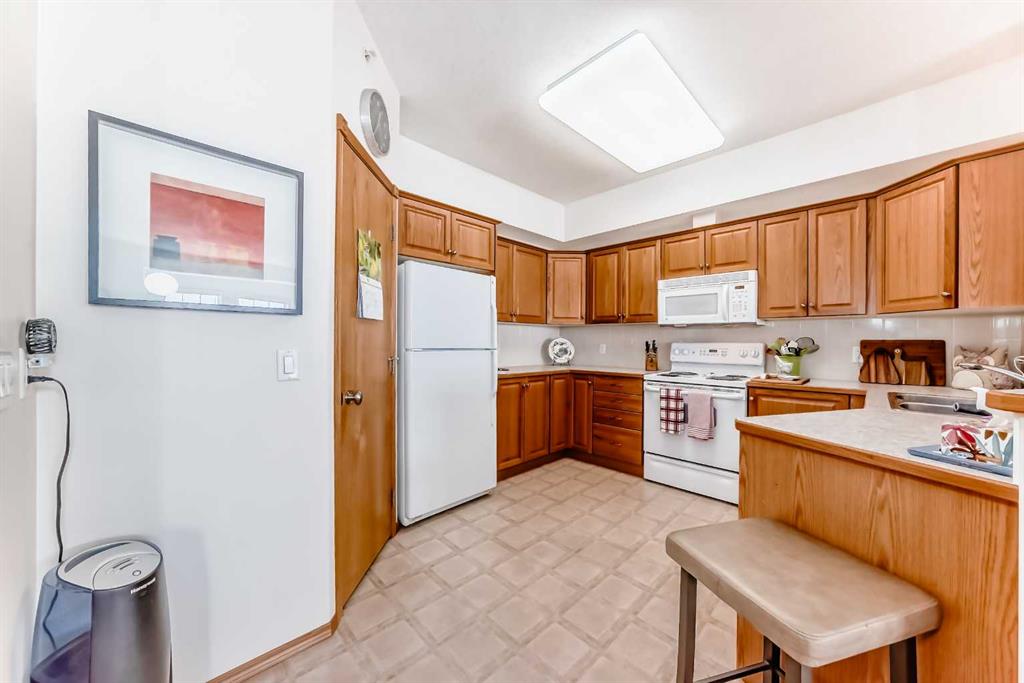 Additional image 6 of 2450-151 Country Village Road NE, Calgary, AB, T3K 5X5