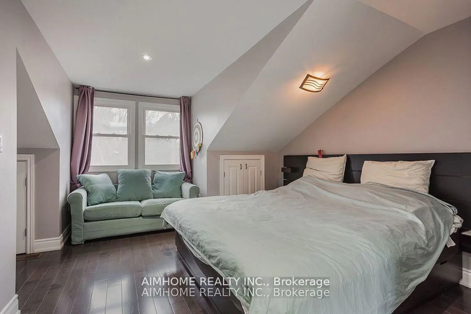 Additional image 15 of 360 R Dundas Street Th#2