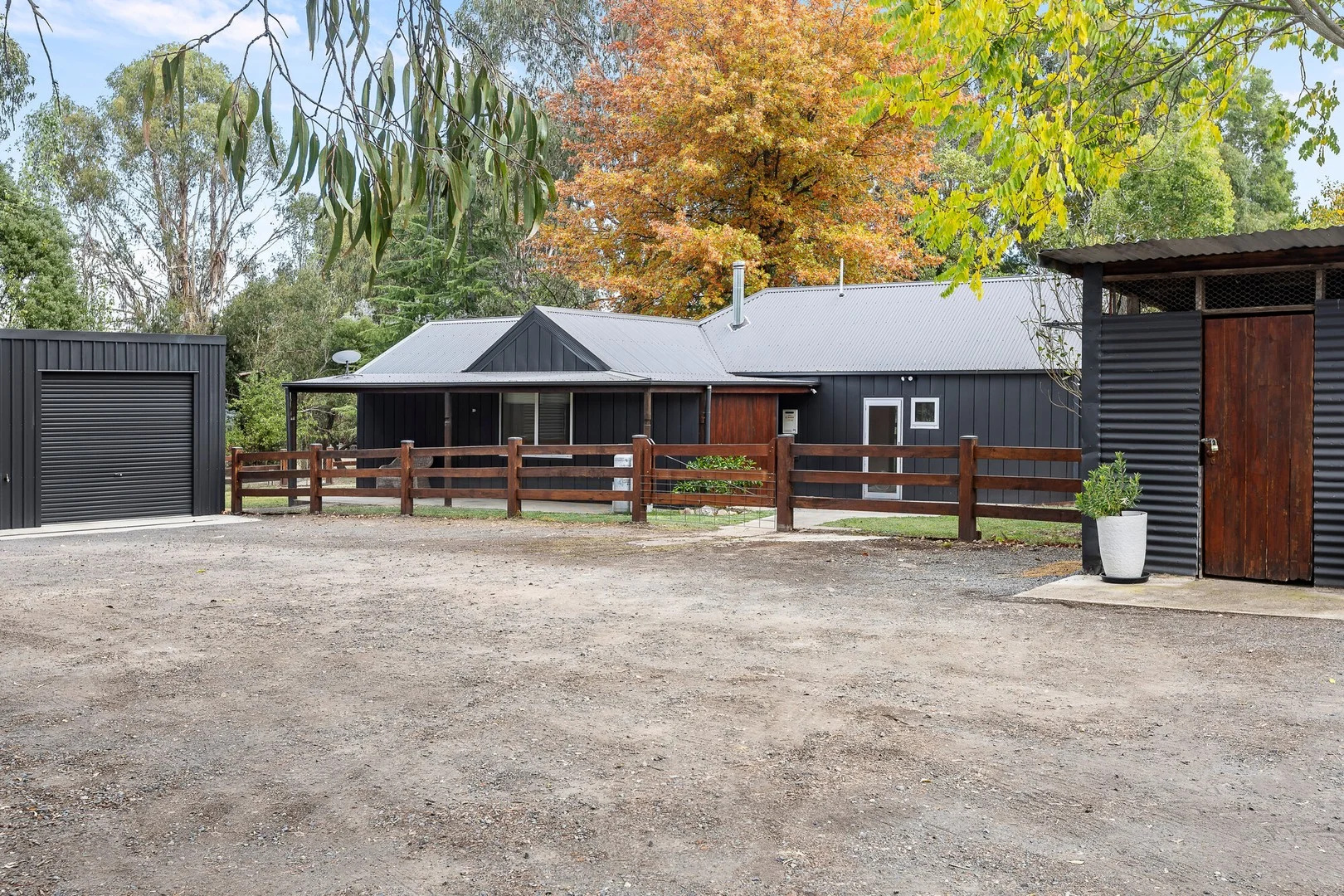 439 Buttercup Road, Merrijig VIC 3723