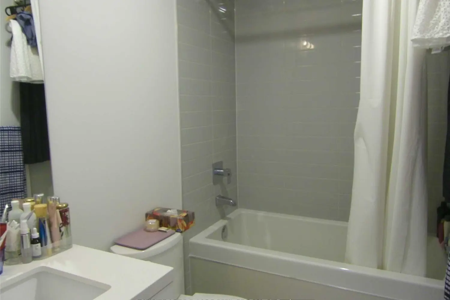 Additional image 9 of 39 Brant Street 909