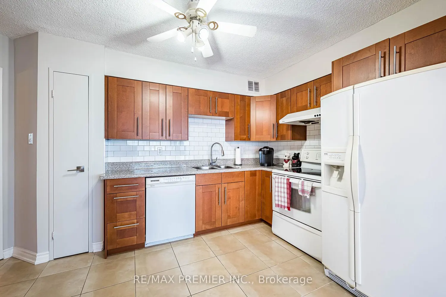 Additional image 12 of 75 Graydon Hall Drive 2308