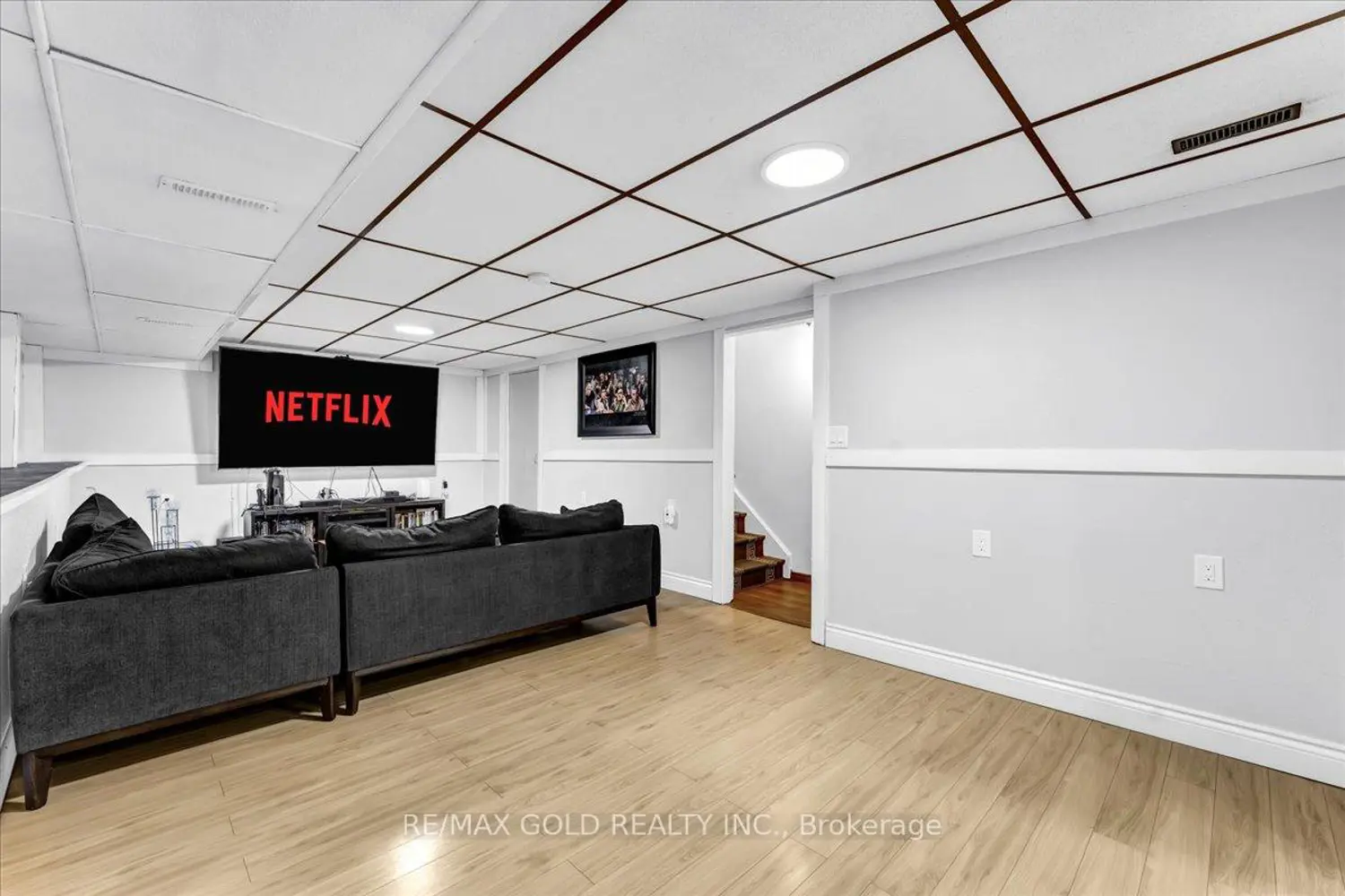 Additional image 13 of 53 Dorchester Drive