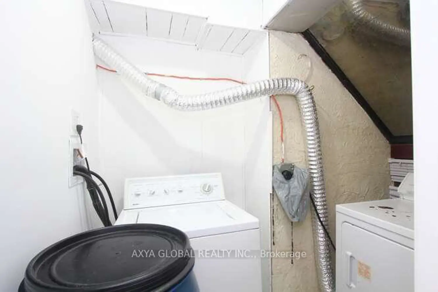 Additional image 20 of 7500 Goreway Drive 37