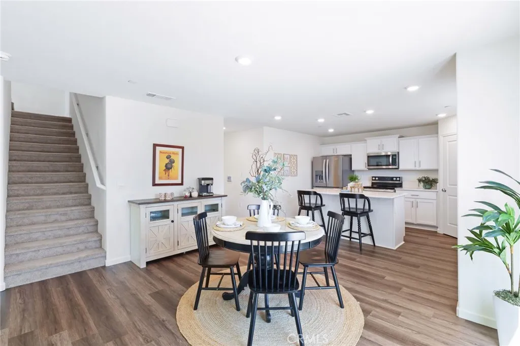 Additional image 9 of 1098 Stonebridge Ave, Tulare, CA 93274