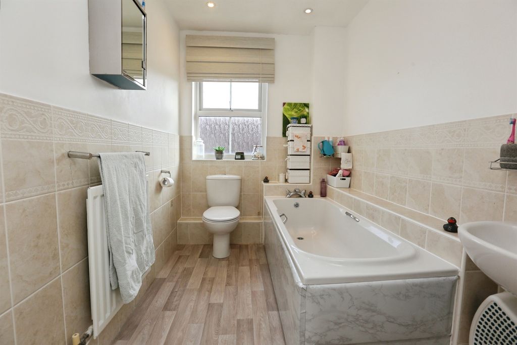 Additional image 11 of 2 bed flat for saleMescott Meadows, Hedge End, Southampton SO30