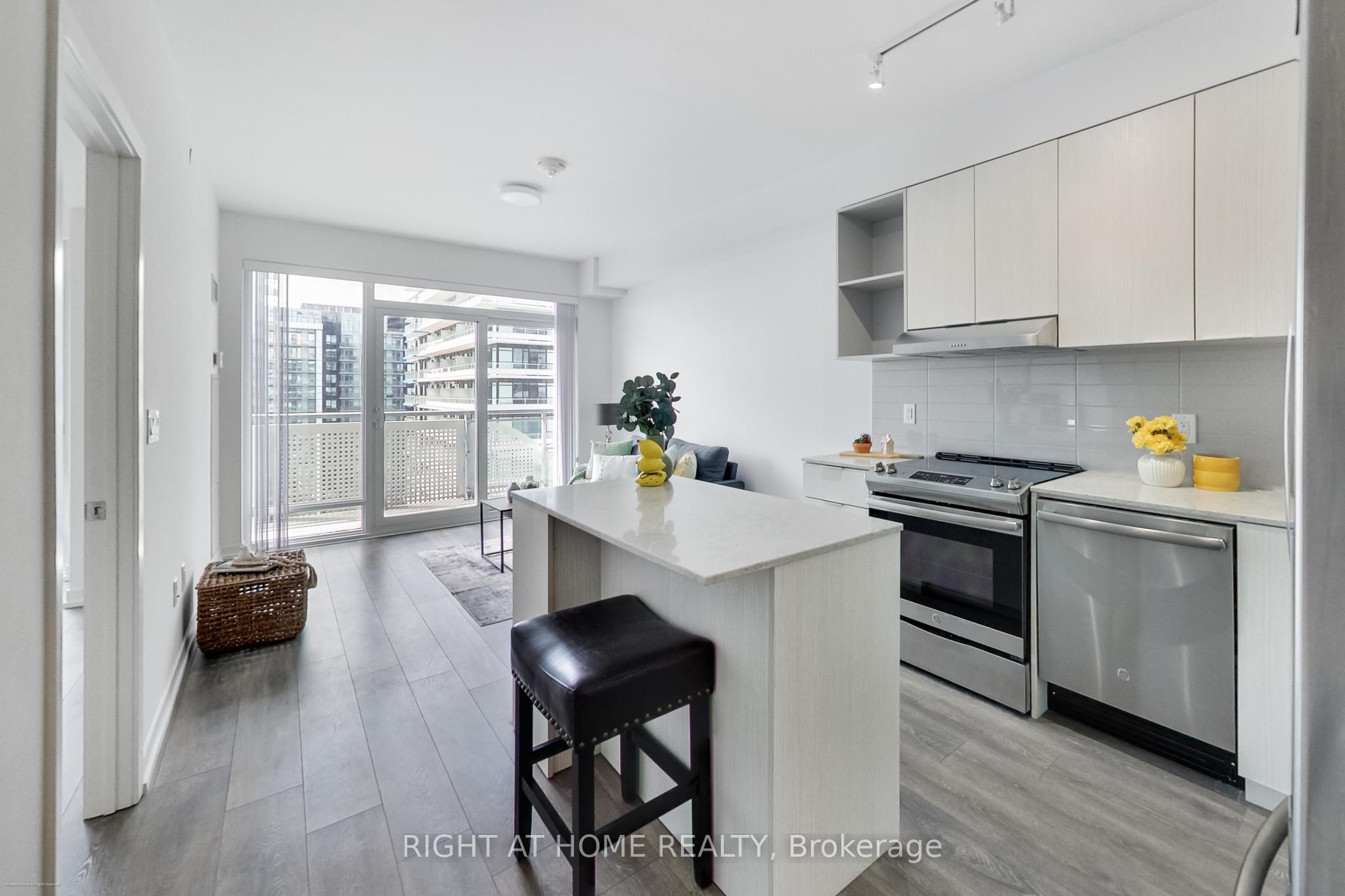 Additional image 2 of 1602-2520 Eglinton Avenue W, Mississauga, ON, L5M 0Y4