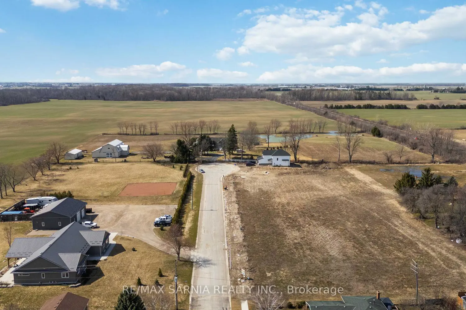 Additional image 5 of 587 Plympton Street