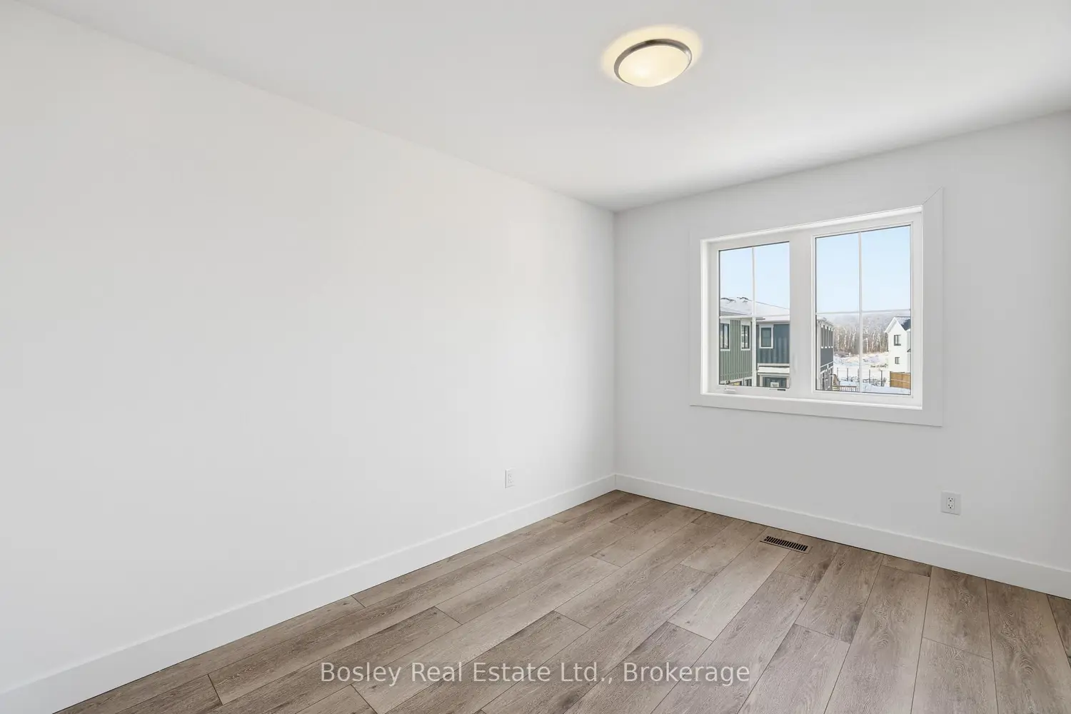 Additional image 11 of 130 White Oak Crescent