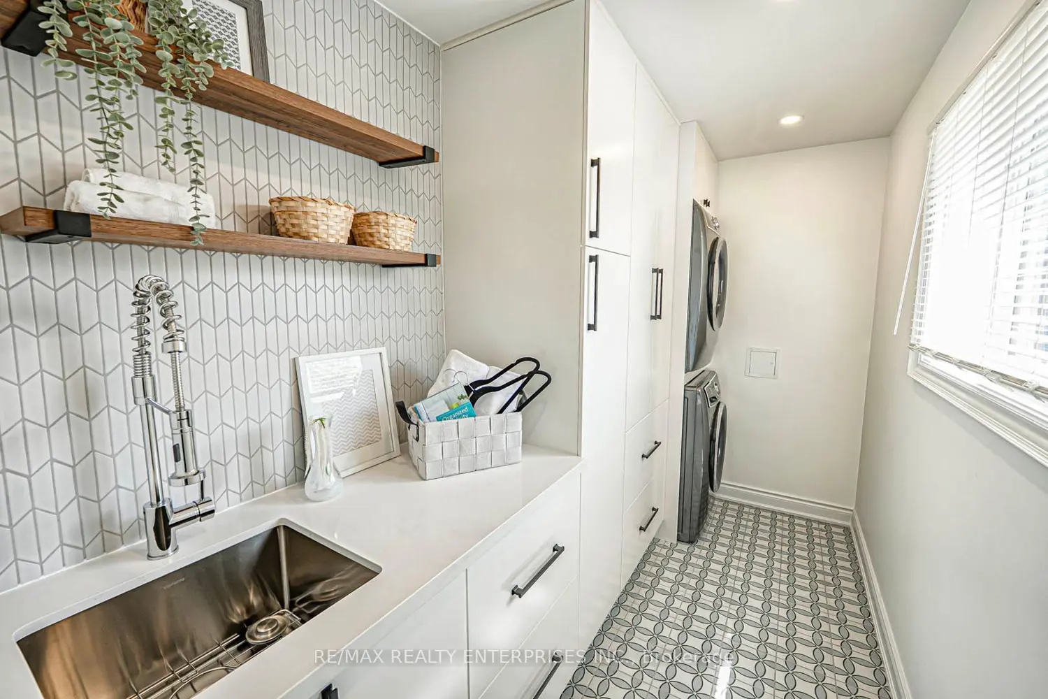 Additional image 2 of 2344 Kenbarb Road