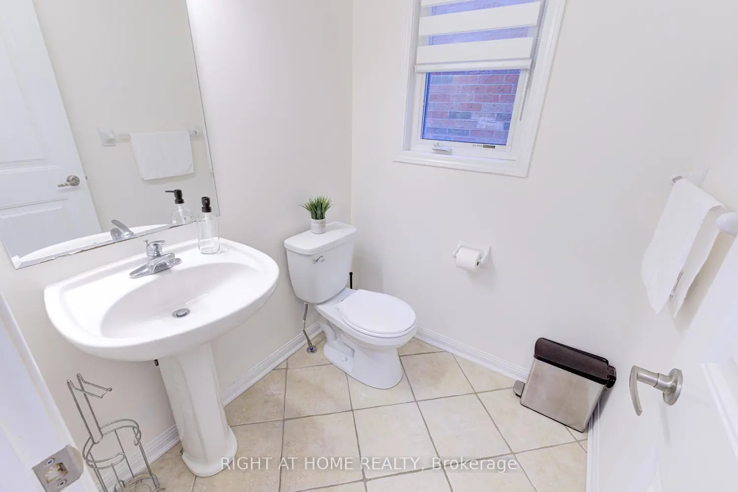 Additional image 9 of 796 Rayner Court