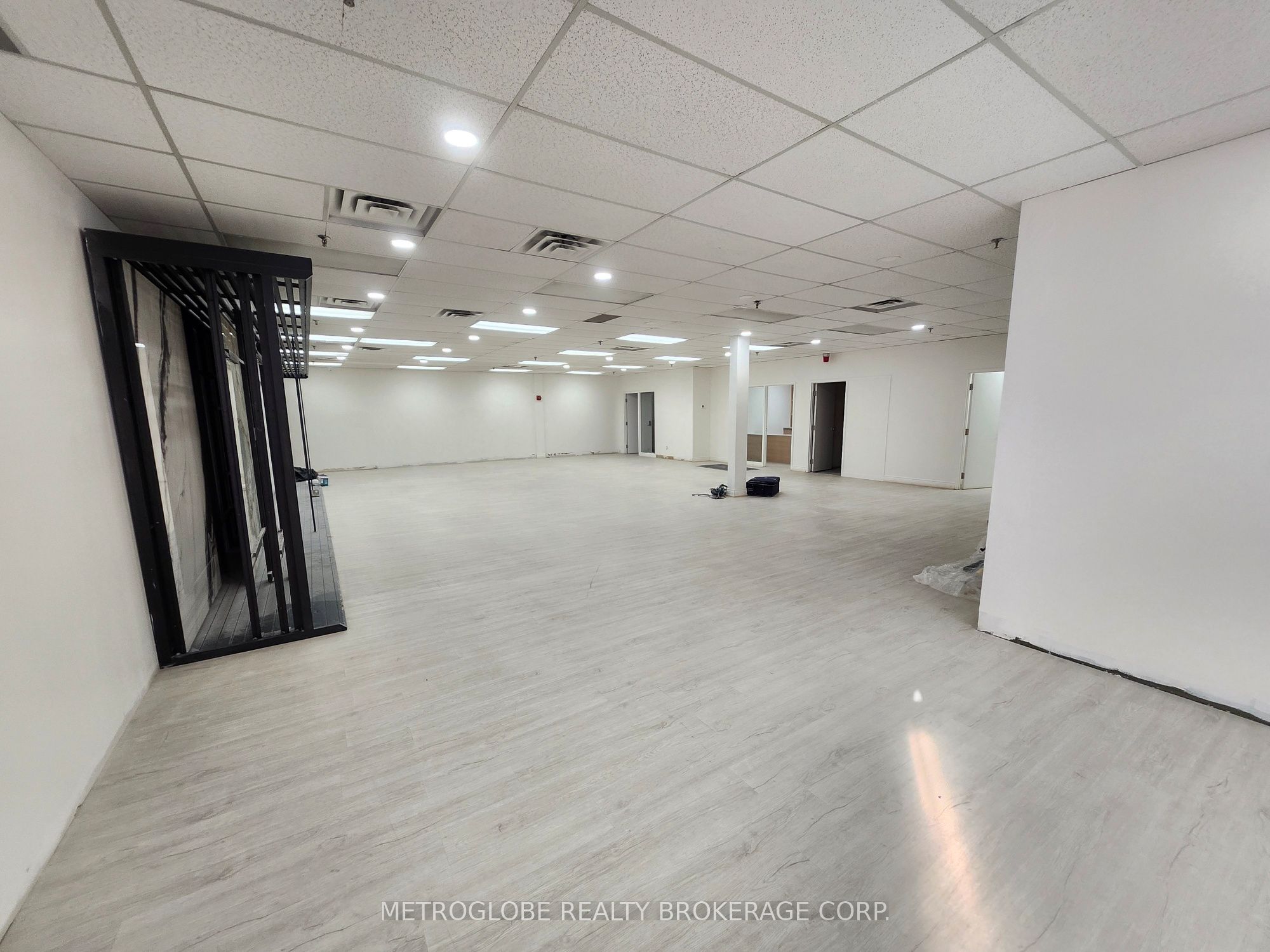 Additional image 4 of 74AP-76AP-2220 Midland Avenue, Toronto, ON, M1P 4R9