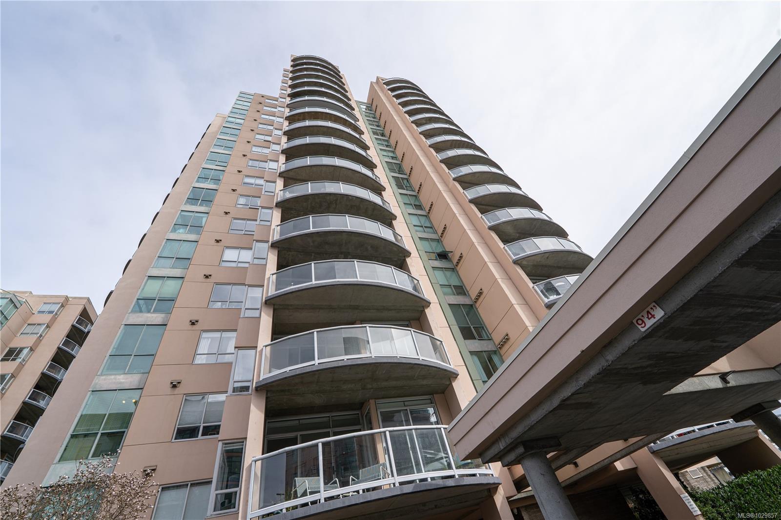 Additional image 4 of 1401-1020 View Street, Victoria, BC, V8V 4Y4