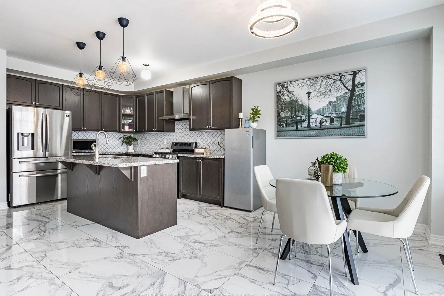 Additional image 8 of 11 Clunburry Road