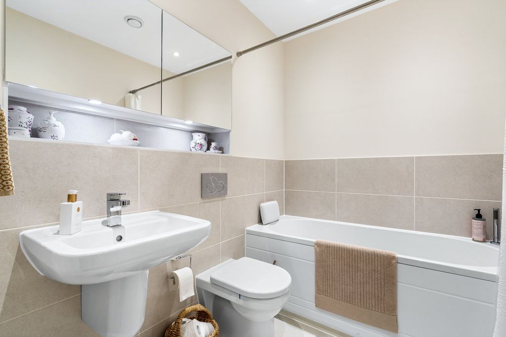 Additional image 9 of 2 bed flat for saleSandford Court, Humphris Place, Cheltenham GL53