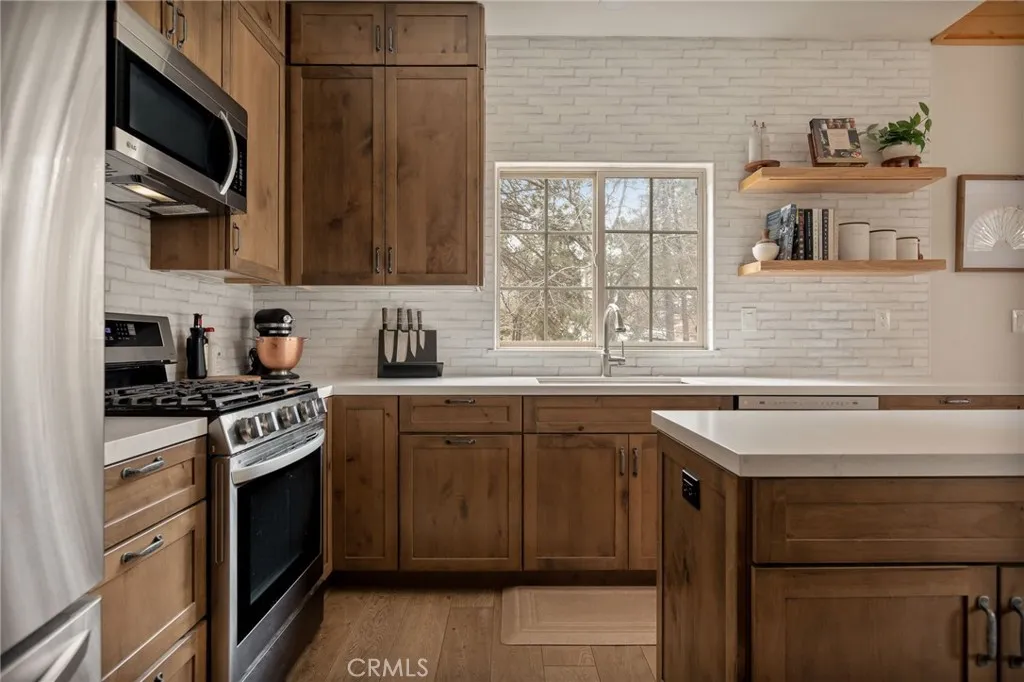 Additional image 7 of 32425 Snowshoe Ln, Running Springs, CA 92382