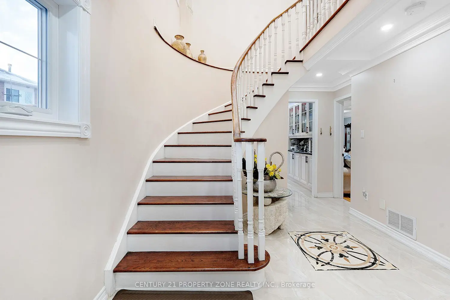 Additional image 5 of 2565 Scarth Court